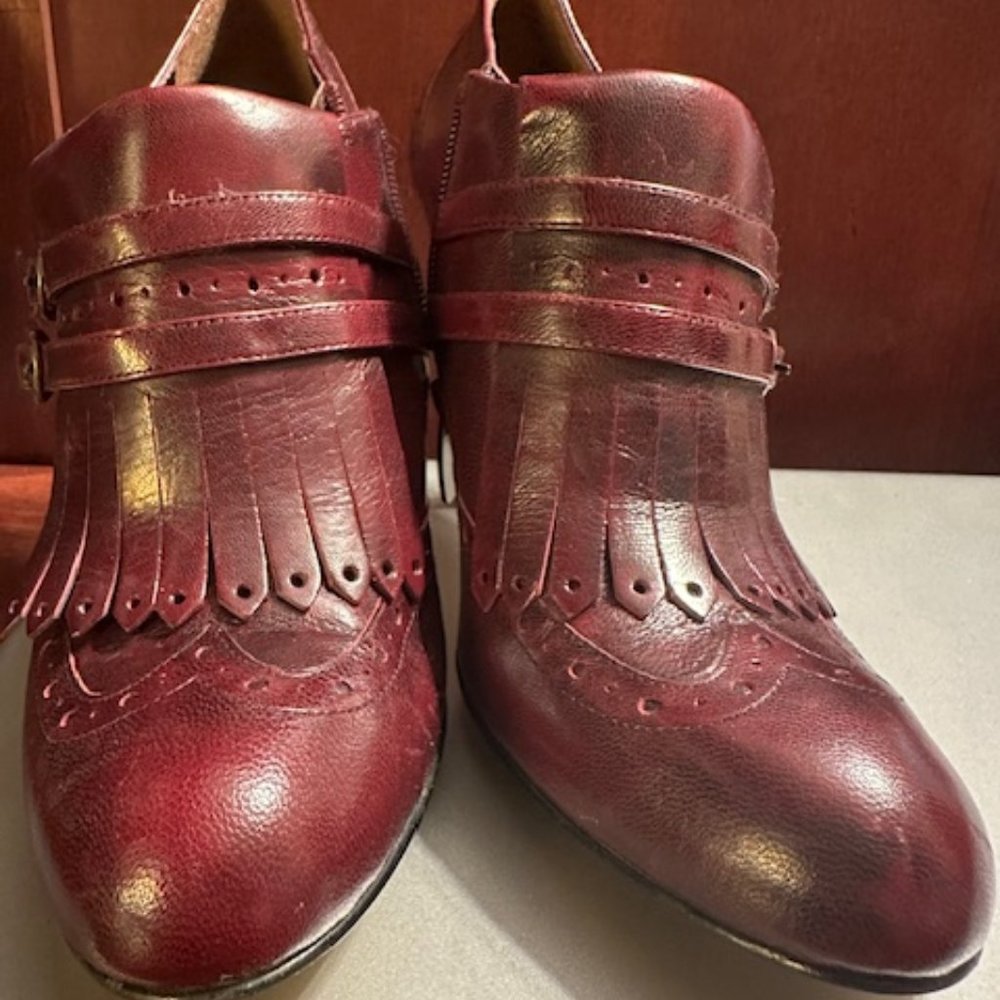 Burgandy bootie